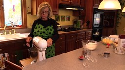 Navigate to Diane's Kitchen - Apple Snacking Cake